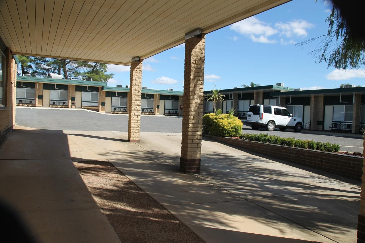 Hi Way Eight Motor Inn Stawell Bagian luar foto