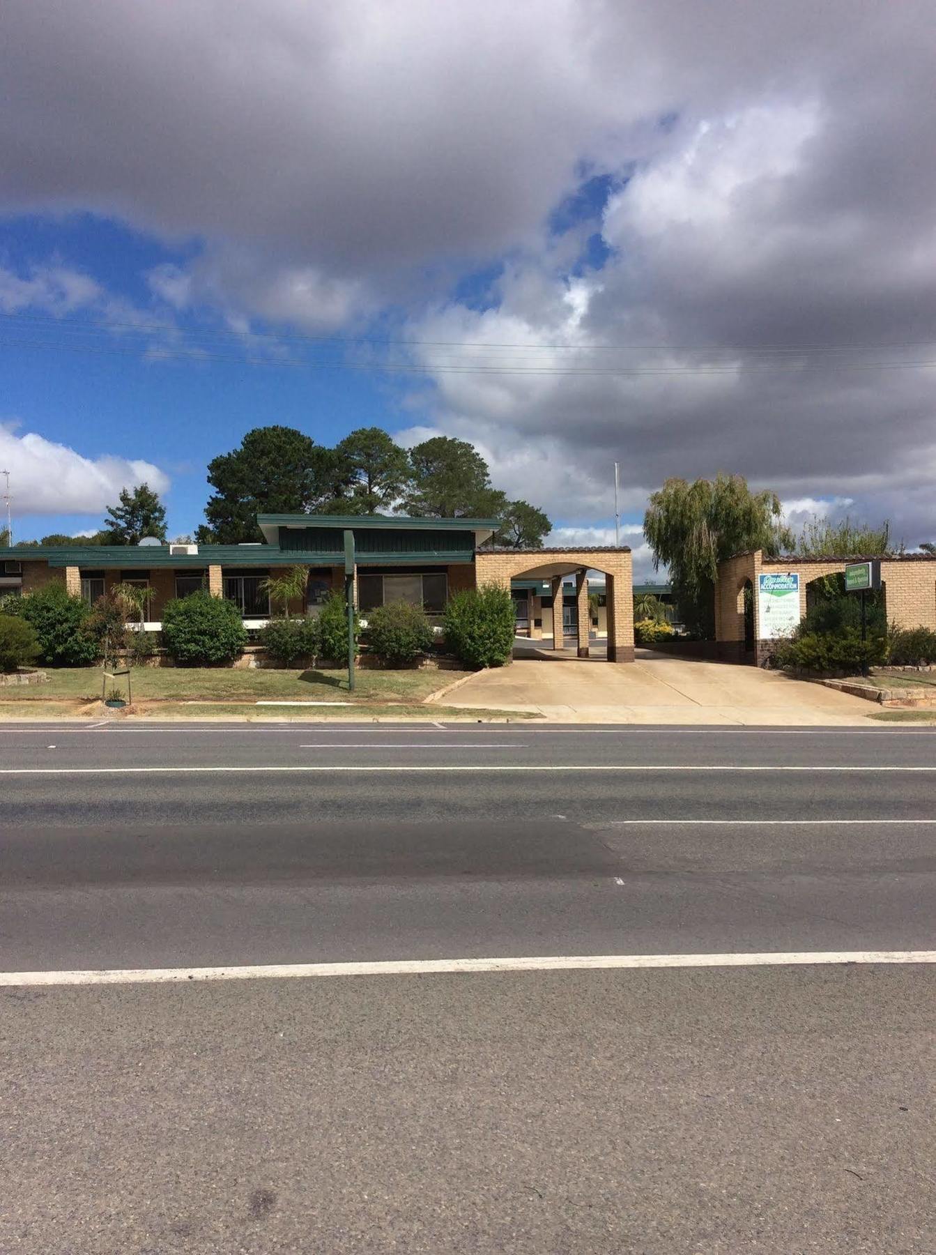 Hi Way Eight Motor Inn Stawell Bagian luar foto